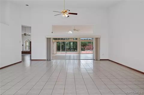 546 W Fenway Dr, Hernando, FL 34442 photo 3