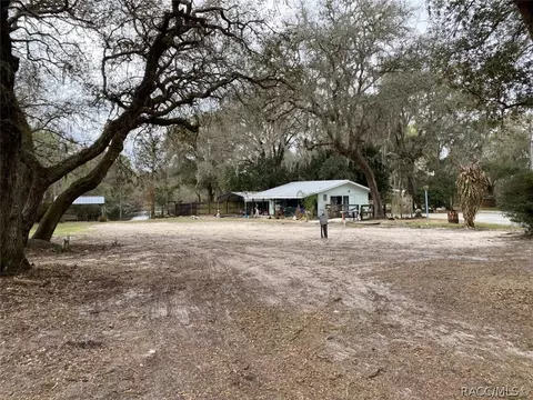 4748 E Lakeview Pl, Hernando, FL 34442 photo 3