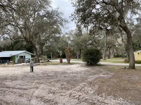 4748 E Lakeview Pl, Hernando, FL 34442 photo 19
