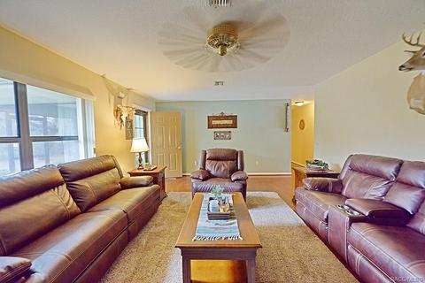329 E Lancaster St, Lecanto, FL 34461 photo 9