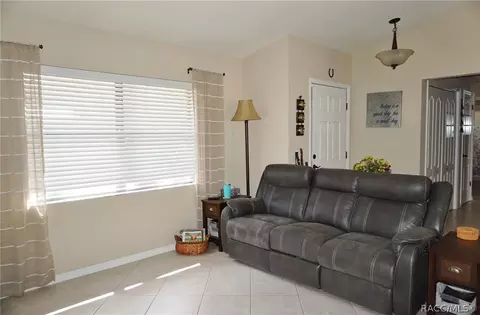 961 E Bismark St, Hernando, FL 34442 photo 9