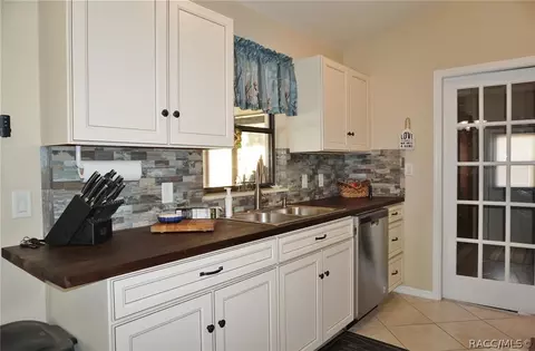 961 E Bismark St, Hernando, FL 34442 photo 17