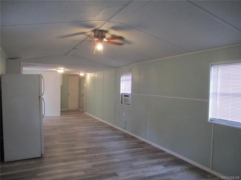 2962 E Spur Ln, Hernando, FL 34442 photo 2