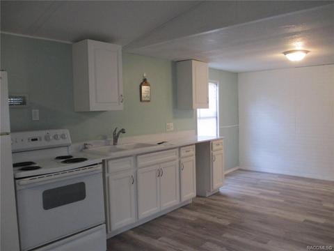 2962 E Spur Ln, Hernando, FL 34442 photo 5