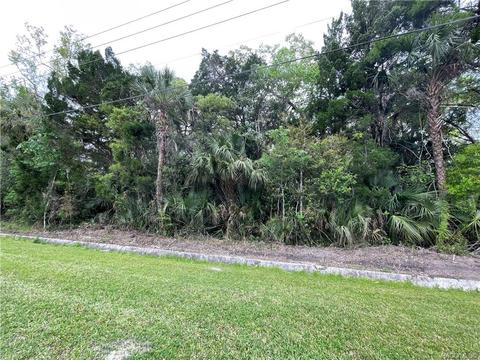 1088 N Citrus Ave, Crystal River, FL 34428