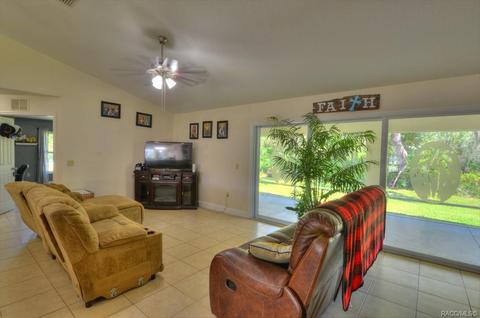 4071 N Forest Lake Dr, Hernando, FL 34442 photo 6