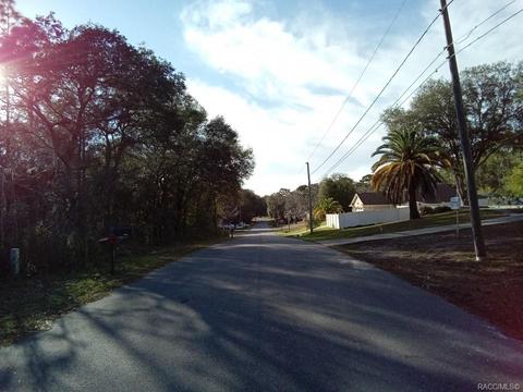 5252 E Backner Ln, Inverness, FL 34452 photo 2