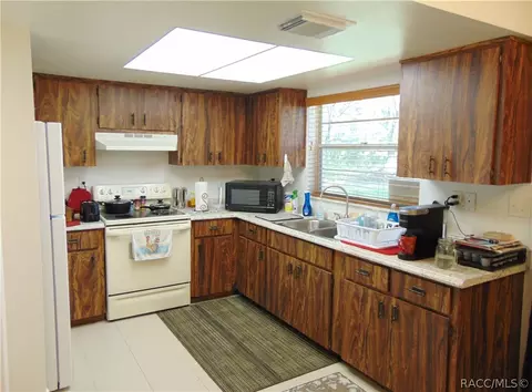 3583 E Adams St, Hernando, FL 34442 photo 8