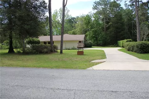 1662 W Pearson St, Hernando, FL 34442 photo 3