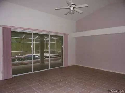 335 W Keller St, Hernando, FL 34442 photo 7