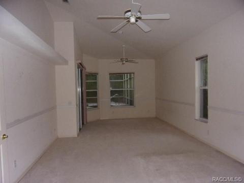 335 W Keller St, Hernando, FL 34442 photo 4