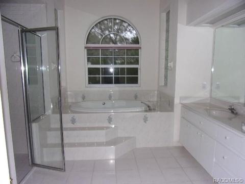 335 W Keller St, Hernando, FL 34442 photo 3