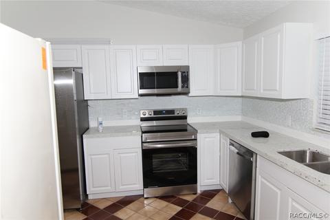 99 E Dakota Ct, Hernando, FL 34442 photo 12
