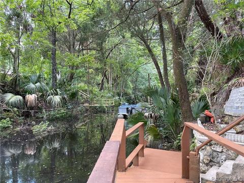 30 Palm Circle Dr, Inglis, FL 34449 photo 9