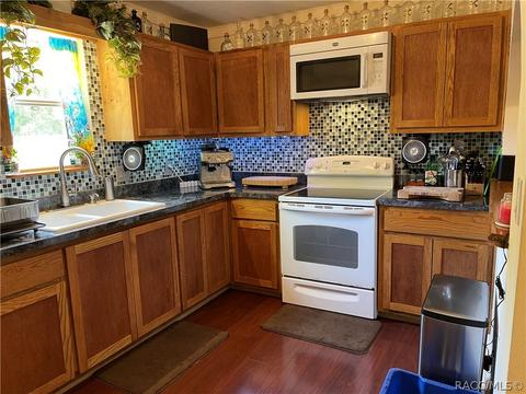 30 Palm Circle Dr, Inglis, FL 34449 photo 3
