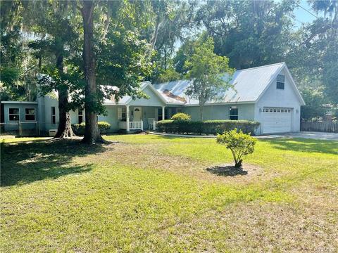 340 Hudson St, Inglis, FL 34449 photo 2