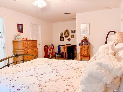340 Hudson St, Inglis, FL 34449 photo 3
