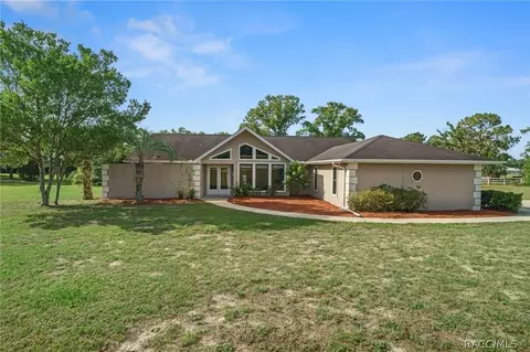1485 N Hambletonian Dr, Hernando, FL 34442 photo 1