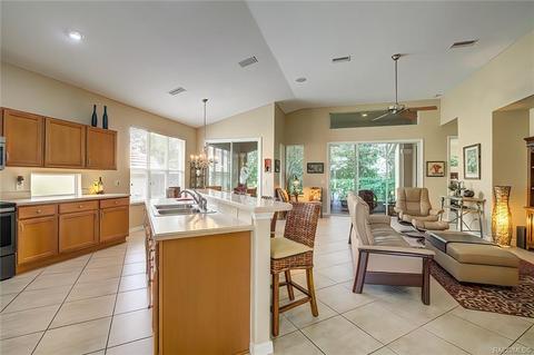565 W Doerr Path, Hernando, FL 34442 photo 2