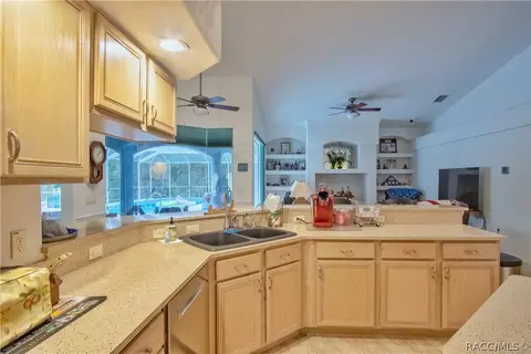 136 N Indianapolis Ave, Hernando, FL 34442 photo 14