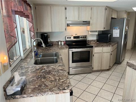 1302 E Bismark St, Hernando, FL 34442 photo 3