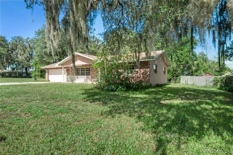 8831 E Devonshire Rd, Inverness, FL 34450 photo 2