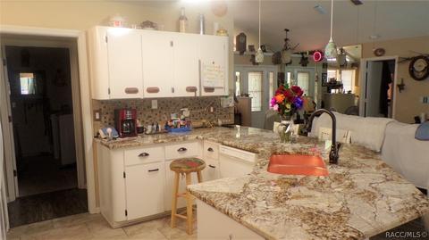 1020 E Whitecloud Ln, Hernando, FL 34442 photo 6
