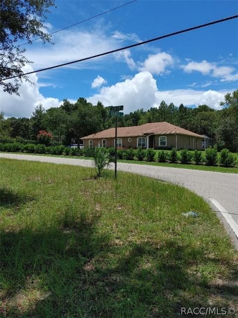1933 W Union St, Hernando, FL 34442 photo 5
