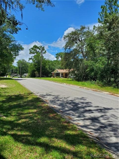 6701 E Grayson St, Inverness, FL 34452 photo 2