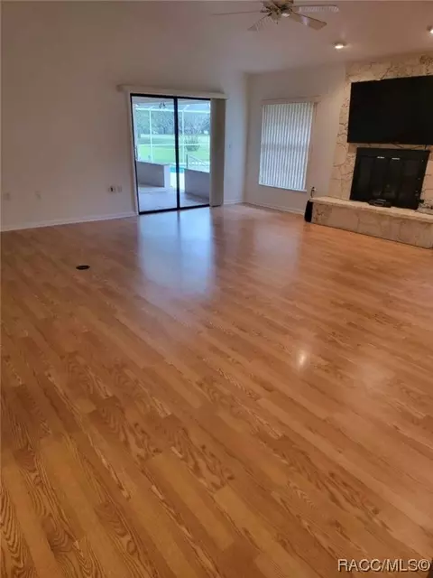 385 E Glassboro Ct, Hernando, FL 34442 photo 7