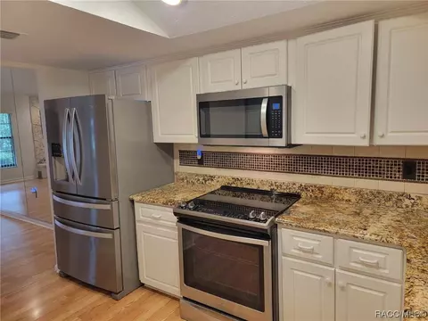 385 E Glassboro Ct, Hernando, FL 34442 photo 12