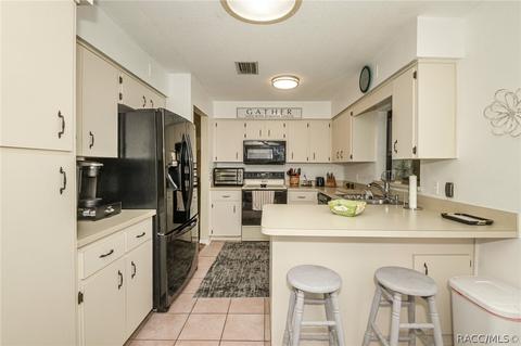 1390 E Silver Thorn Loop, Hernando, FL 34442 photo 16