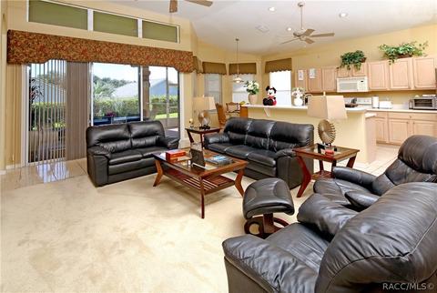915 W Silver Meadow Loop, Hernando, FL 34442 photo 3