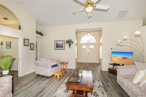 319 E Cumberland Ct, Hernando, FL 34442 photo 9