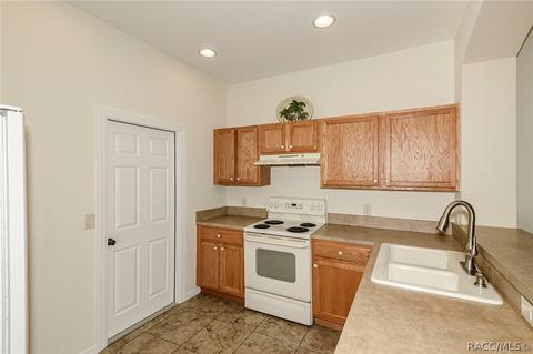 1670 W Spring Meadow Loop, Lecanto, FL 34461 photo 15