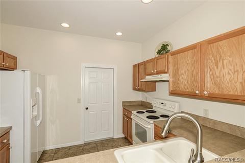 1670 W Spring Meadow Loop, Lecanto, FL 34461 photo 13