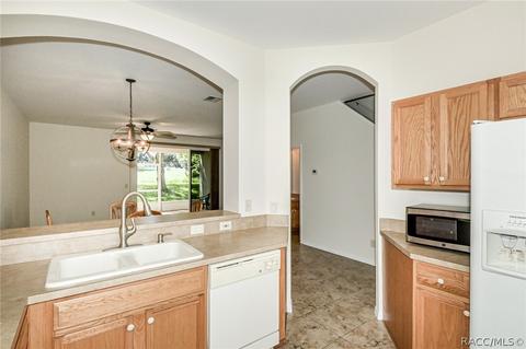 1670 W Spring Meadow Loop, Lecanto, FL 34461 photo 17