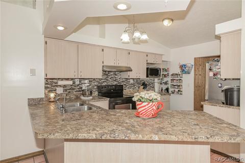 6548 N Bugbee Pt, Crystal River, FL 34428 photo 3