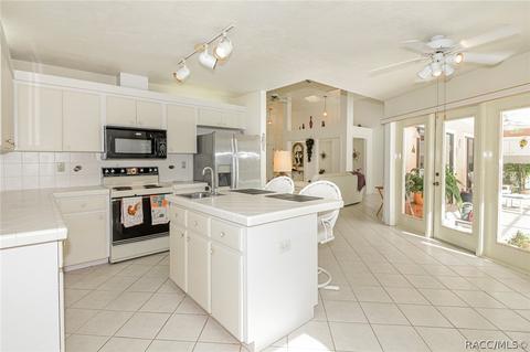 1572 W Redding St, Hernando, FL 34442 photo 3