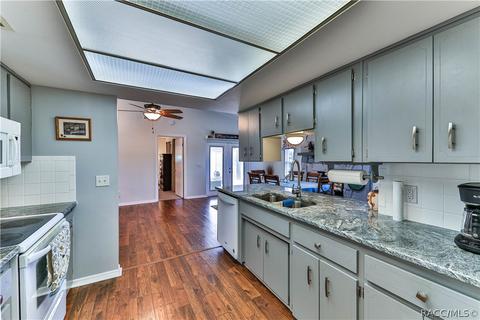 9237 E Beech Cir, Inverness, FL 34450 photo 11