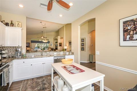 864 W Silver Meadow Loop, Hernando, FL 34442 photo 14