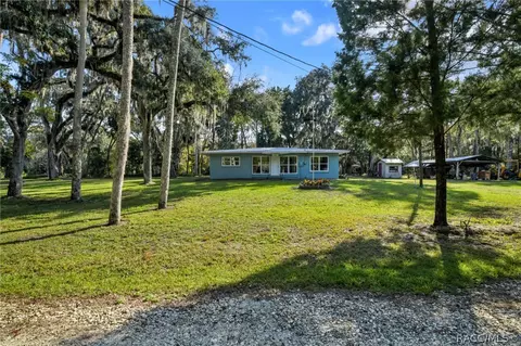 190 Hudson St, Inglis, FL 34449