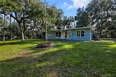 190 Hudson St, Inglis, FL 34449 photo 3