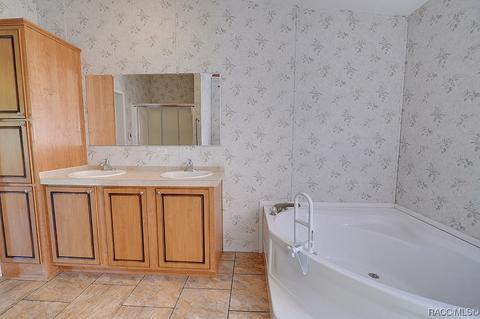 4266 E Mississippi Ln, Hernando, FL 34442 photo 18