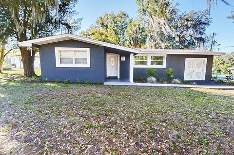 8630 E Devonshire Rd, Inverness, FL 34450 photo 2