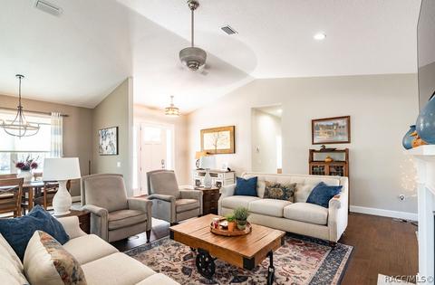 97 E Lancaster St, Lecanto, FL 34461 photo 5