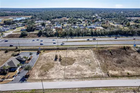 10260 Yale Ave, Weeki Wachee, FL 34613