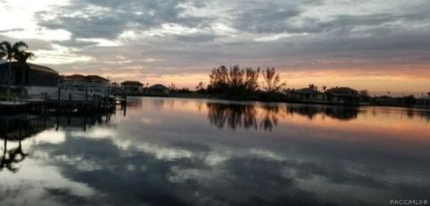 2800 NW 43rd Pl, Cape Coral, FL 33993
