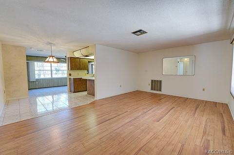 3077 E Lloyd St, Inverness, FL 34453 photo 4