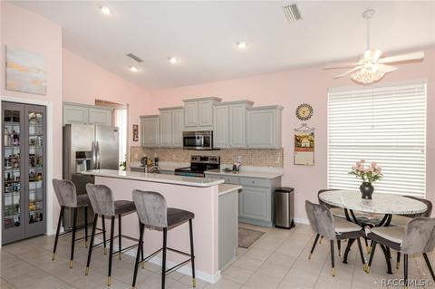 952 W Skyview Crossing Dr, Hernando, FL 34442 photo 2